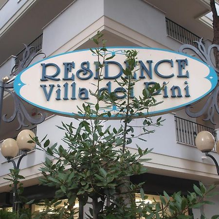 Residence Villa Dei Pini Rimini Bagian luar foto