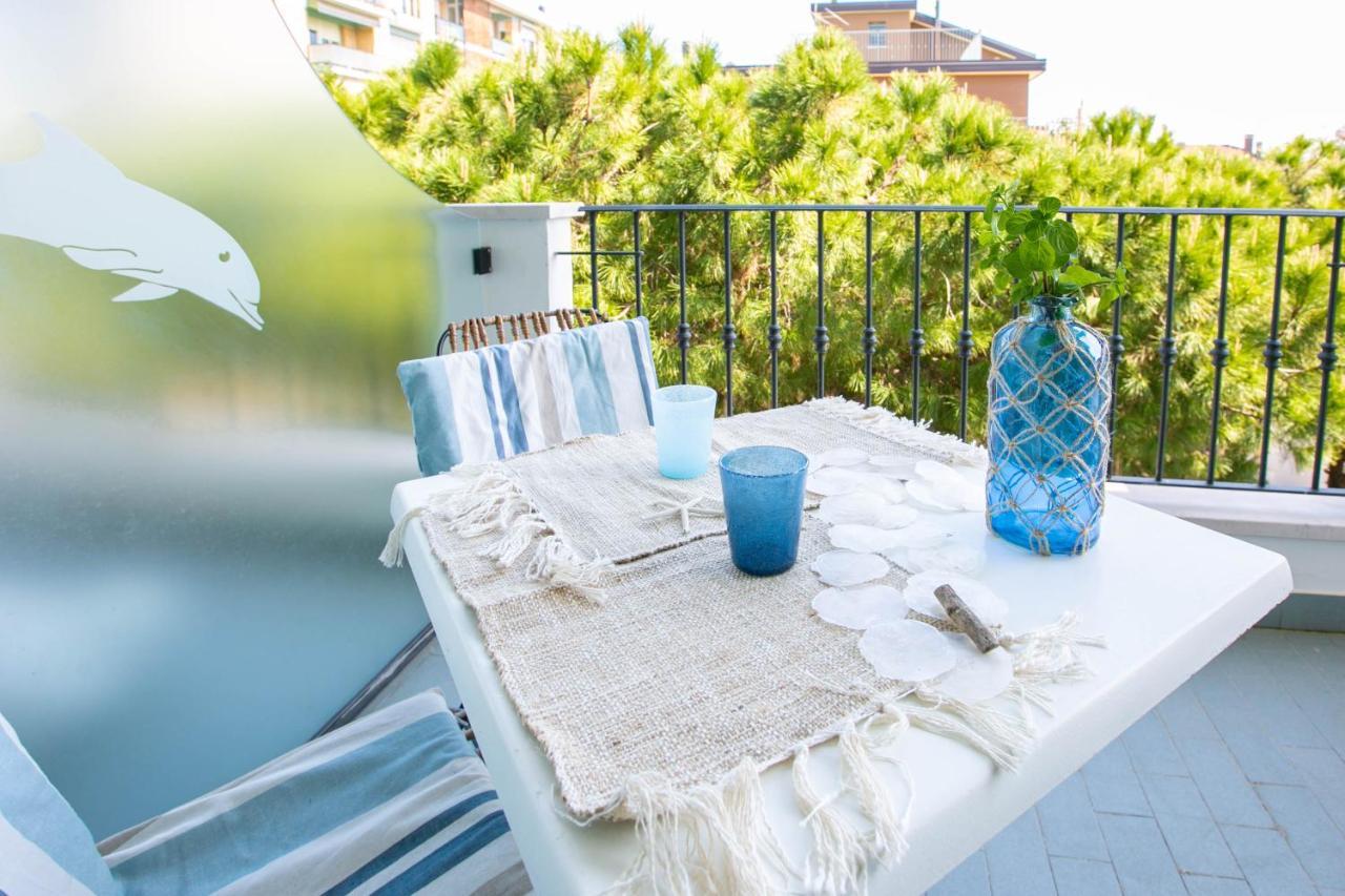 Residence Villa Dei Pini Rimini Bagian luar foto
