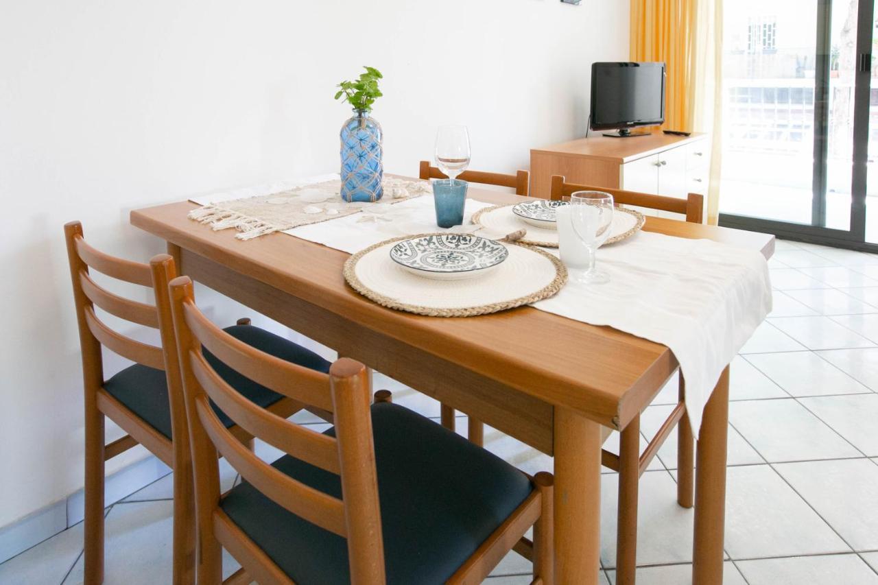 Residence Villa Dei Pini Rimini Bagian luar foto